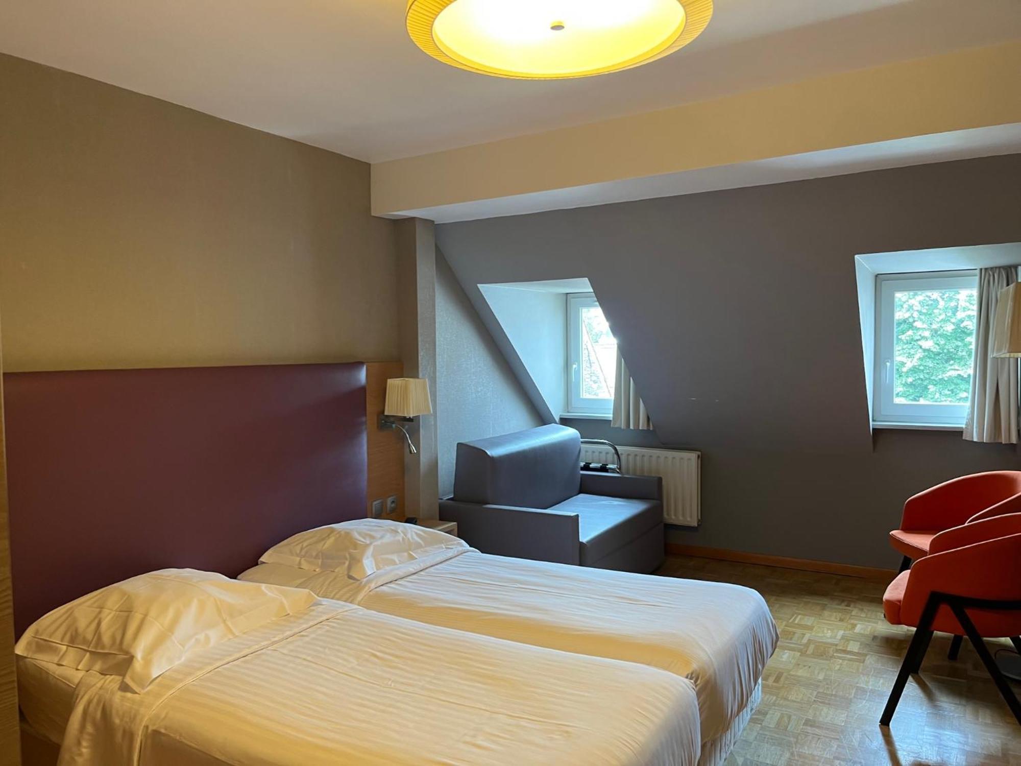 Logis Hotel Restaurant Au Cerf D'Or Strasbourg Eksteriør bilde