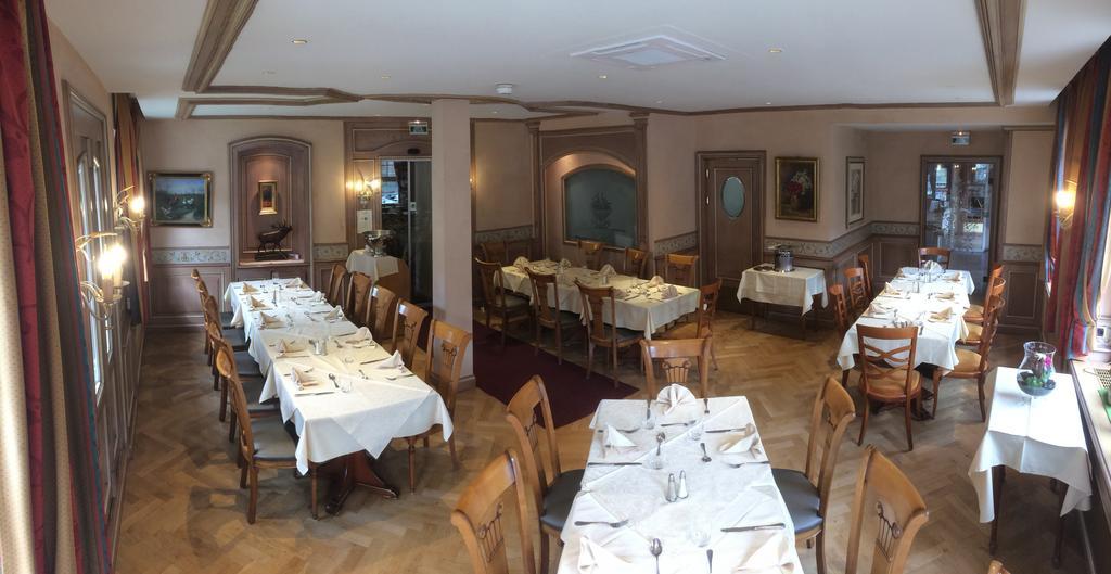 Logis Hotel Restaurant Au Cerf D'Or Strasbourg Eksteriør bilde