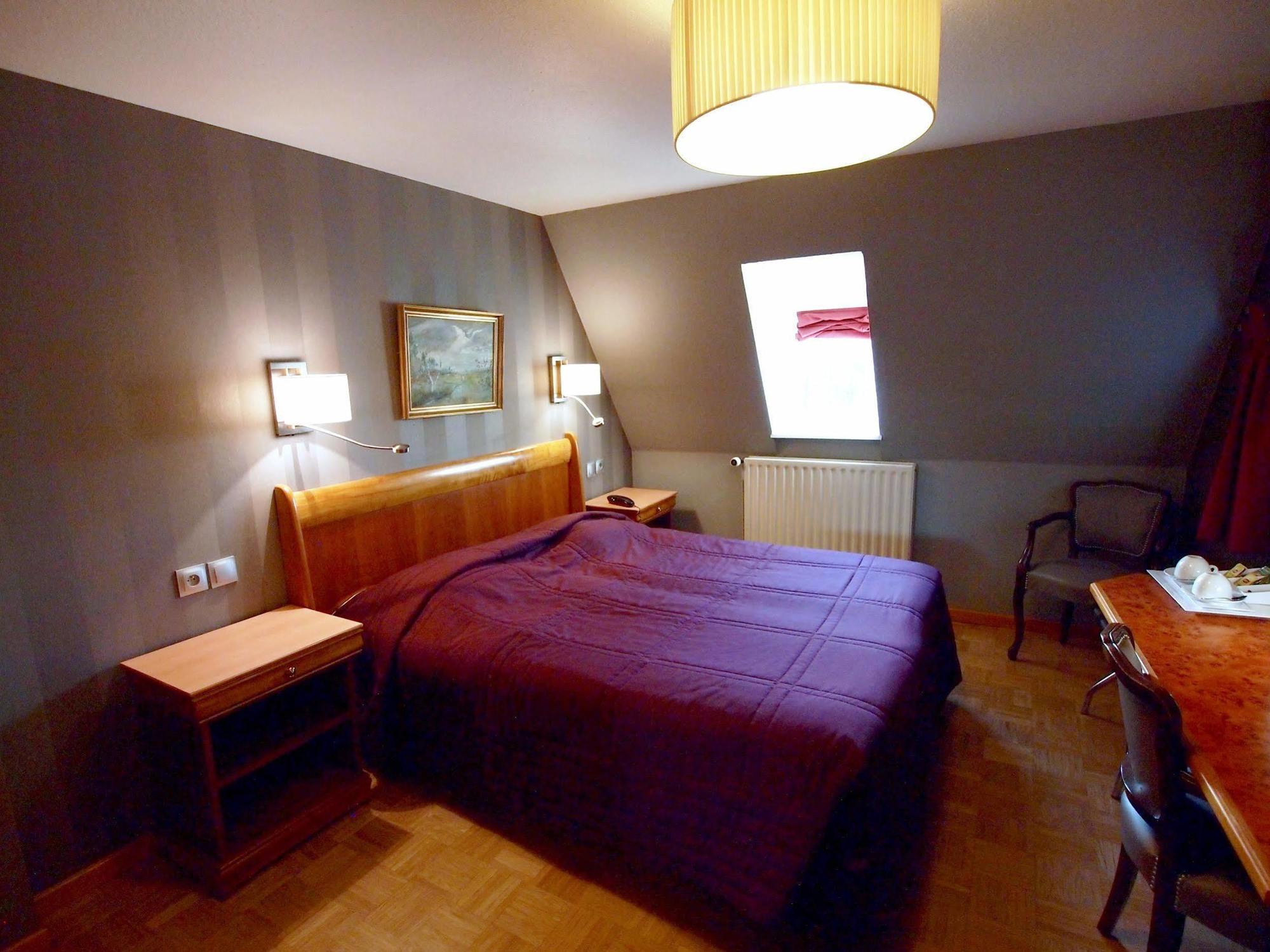 Logis Hotel Restaurant Au Cerf D'Or Strasbourg Eksteriør bilde