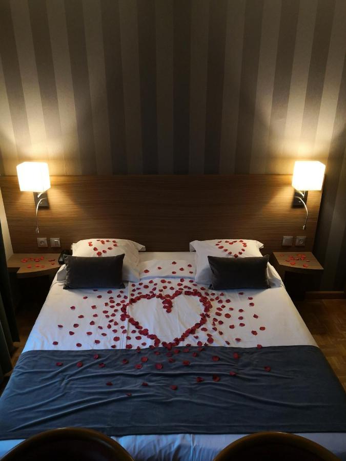 Logis Hotel Restaurant Au Cerf D'Or Strasbourg Eksteriør bilde